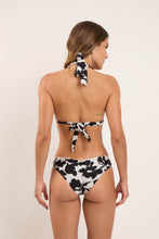 Laad de afbeelding in de Gallery-viewer, Model Back: Rio De Sol Bottom Bottom Poppy Mel