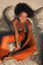 Laad de afbeelding in de Gallery-viewer, Image 12: Rio De Sol Beach Trousers Ferrugo Murana Pants