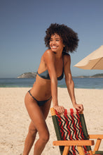 Laad de afbeelding in de Gallery-viewer, Image 06: Rio De Sol Set Set Shimmer-Shark Tri-Fixo-Noa Cheeky-Noa