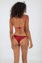 Laad de afbeelding in de Gallery-viewer, Model Back: Rio De Sol Bottom Bottom Shimmer-Divino Cheeky-Rope