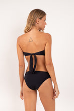 Laad de afbeelding in de Gallery-viewer, Model Back: Rio De Sol Bottom Bottom Malibu-Black Essential-Comfy