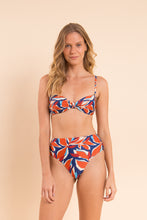 Laad de afbeelding in de Gallery-viewer, Image 09: Rio De Sol Set Set Leaves Bandeau-Joy Hotpants