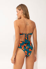 Laad de afbeelding in de Gallery-viewer, Model Back: Rio De Sol Top Top Luma Mavi