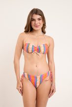 Laad de afbeelding in de Gallery-viewer, Model Front: Rio De Sol Set Set Stripes Corine Lola