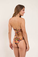 Laad de afbeelding in de Gallery-viewer, Model Back: Rio De Sol Set Set Fiore Kate Essential