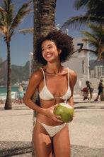 Laad de afbeelding in de Gallery-viewer, Image 05: Rio De Sol Set Set Brisa-Offwhite Lia Lacinho