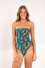 Laad de afbeelding in de Gallery-viewer, Model Front: Rio De Sol One-Piece Luma Cleo
