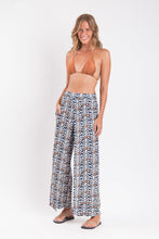 Laad de afbeelding in de Gallery-viewer, Image 04: Rio De Sol Beach Trousers Ikat Wide Pants
