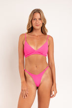 Laad de afbeelding in de Gallery-viewer, Model Front: Rio De Sol Set Set Mtx-Ultrapink Paola Kiara
