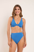 Laad de afbeelding in de Gallery-viewer, Model Front: Rio De Sol Bottom Bottom Sand-Nautico Kora