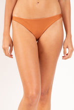 Laad de afbeelding in de Gallery-viewer, Gallery: Rio De Sol Bottom Bottom Shimmer-Nocciola Leblon