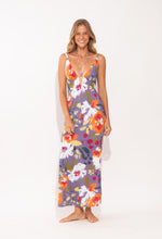 Laad de afbeelding in de Gallery-viewer, Model Front: Rio De Sol Maxi Dresses Garden-Flower Saida Yara