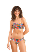Laad de afbeelding in de Gallery-viewer, Model Front: Rio De Sol Bottom Bottom Jungle Madrid