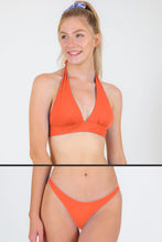 Laad de afbeelding in de Gallery-viewer, Gallery: Rio De Sol Set Set Light-Peach Halter-Cos Essential-Comfy