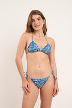 Laad de afbeelding in de Gallery-viewer, Model Front: Rio De Sol Top Top Chuva Frufru