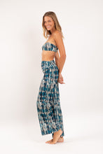 Laad de afbeelding in de Gallery-viewer, Image 09: Rio De Sol Beach Trousers Azule Murana Pants