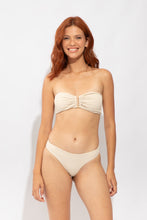 Laad de afbeelding in de Gallery-viewer, Model Front: Rio De Sol Bottom Bottom Solar-Off Essential-Comfy