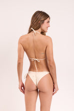 Laad de afbeelding in de Gallery-viewer, Model Back: Rio De Sol Bottom Bottom Touch-Natural Cheeky-Tie