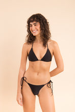 Laad de afbeelding in de Gallery-viewer, Model Front: Rio De Sol Set Set Shimmer-Black Tri-Inv Cheeky-Tie