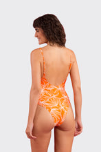 Laad de afbeelding in de Gallery-viewer, Model Back: Rio De Sol One-Piece Trail-Orange Hype