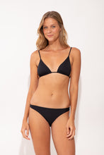 Laad de afbeelding in de Gallery-viewer, Image 05: Wednesday In Hawaii By Rio De Sol Bottom Bottom Lava Oahu