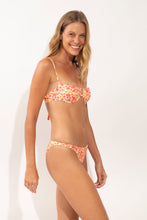 Laad de afbeelding in de Gallery-viewer, Image 04: Rio De Sol Top Top Ditsy-Butter Juliette