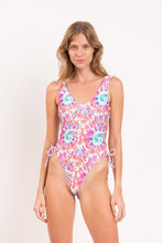 Laad de afbeelding in de Gallery-viewer, Model Front: Rio De Sol One-Piece Splash Zoe