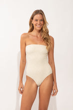 Laad de afbeelding in de Gallery-viewer, Model Front: Rio De Sol One-Piece Brisa-Offwhite Tube-Op
