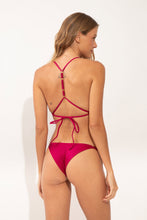 Laad de afbeelding in de Gallery-viewer, Model Back: Rio De Sol Set Set Shimmer-Desejo Tri-Fixo-Noa Cheeky-Noa