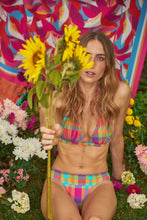 Laad de afbeelding in de Gallery-viewer, Image 07: Rio De Sol Set Set Tulip-Garden Halter-Cos Rio-Cos