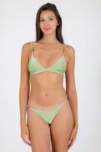 Laad de afbeelding in de Gallery-viewer, Model Front: Rio De Sol Bottom Bottom Oliva California