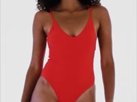 Laad en speel video af in Gallery-viewer, Video: Rio De Sol One-Piece Rouge Hype