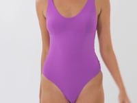 Laad en speel video af in Gallery-viewer, Video: Rio De Sol One-Piece Bio-Floreira Bella