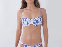 Laad en speel video af in Gallery-viewer, Video: Wednesday In Hawaii By Rio De Sol Bottom Bottom Pua-Pacifica Kai