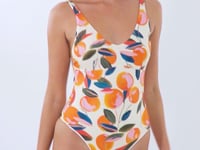 Laad en speel video af in Gallery-viewer, Video: Rio De Sol One-Piece Picnic Bella