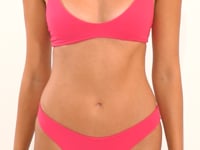 Laad en speel video af in Gallery-viewer, Video: Wednesday In Hawaii By Rio De Sol Bottom Bottom Guava Sunset