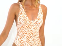 Laad en speel video af in Gallery-viewer, Video: Rio De Sol One-Piece Sahari Sunny