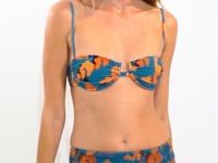 Laad en speel video af in Gallery-viewer, Video: Rio De Sol Beach Skirt Luma Mini Skirt Ruched