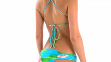 Laad en speel video af in Gallery-viewer, Video: Rio De Sol Bottom Calcinha Aloha Cropped Faixa