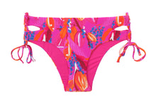 Laad de afbeelding in de Gallery-viewer, Product Front: Rio De Sol Bottom Bottom Flavors Madrid