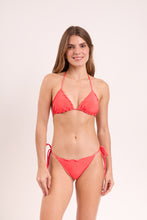 Laad de afbeelding in de Gallery-viewer, Model Front: Rio De Sol Bottom Bottom Malibu-Folia Frufru