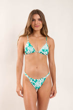 Laad de afbeelding in de Gallery-viewer, Model Front: Rio De Sol Bottom Bottom Pua-Valley Waimea