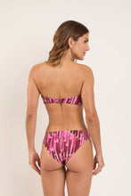 Laad de afbeelding in de Gallery-viewer, Model Back: Rio De Sol Bottom Bottom Shade Essential-Comfy