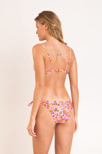 Laad de afbeelding in de Gallery-viewer, Model Back: Rio De Sol Bottom Bottom Sweet-Camo Ibiza-Comfy