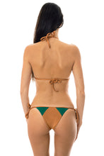 Laad de afbeelding in de Gallery-viewer, Model Back: Rio De Sol Bottom Calcinha Copper Green