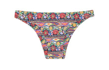 Laad de afbeelding in de Gallery-viewer, Product Front: Rio De Sol Bottom Calcinha Folk Strappy