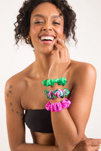Laad de afbeelding in de Gallery-viewer, Image 04: Rio De Sol Hair Accessory Dots-Energy Scrunchie