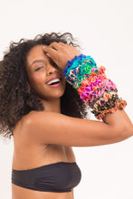 Laad de afbeelding in de Gallery-viewer, Image 02: Rio De Sol Hair Accessory Funny Scrunchie
