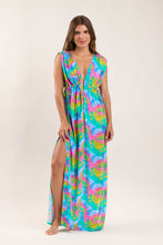 Laad de afbeelding in de Gallery-viewer, Model Front: Rio De Sol Maxi Dresses Fusion Long Dress Soleil