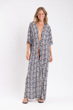 Laad de afbeelding in de Gallery-viewer, Model Front: Rio De Sol Maxi Dresses Ikat Long Dress